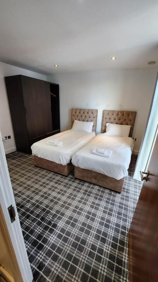 Luxury 2 Bed Apartment Excel Londen Buitenkant foto