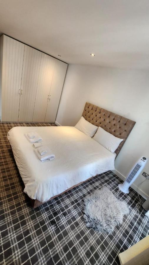 Luxury 2 Bed Apartment Excel Londen Buitenkant foto