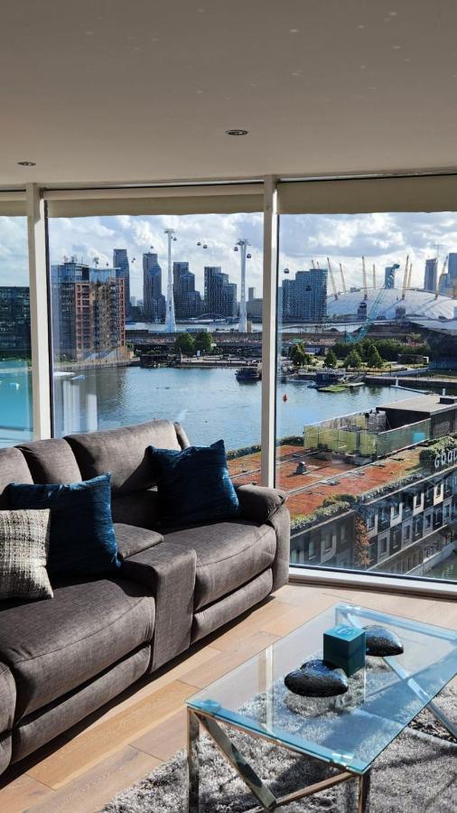 Luxury 2 Bed Apartment Excel Londen Buitenkant foto